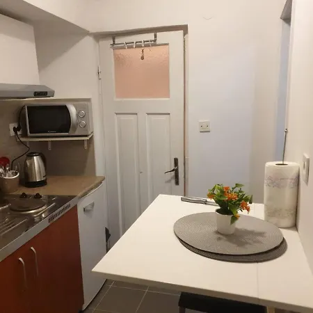 Apartman Nedo *